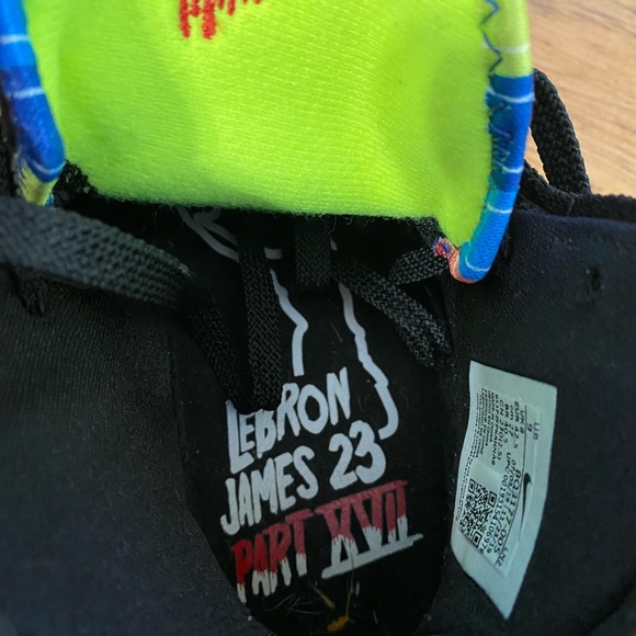 Men’s Size 9 Lebron James Gang Nikes - Picture 4 of 5